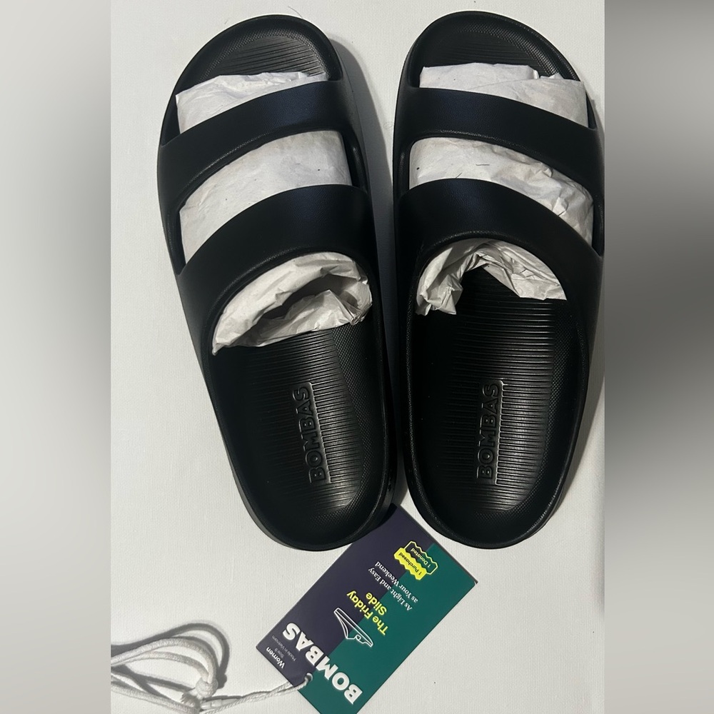 Women’s Bombas Classic Black Slides